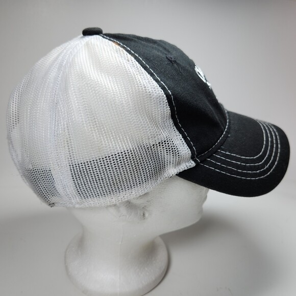 Calcutta Skull Cross Bones Hat Cap White Mesh Pirate Snapback - Picture 3 of 7